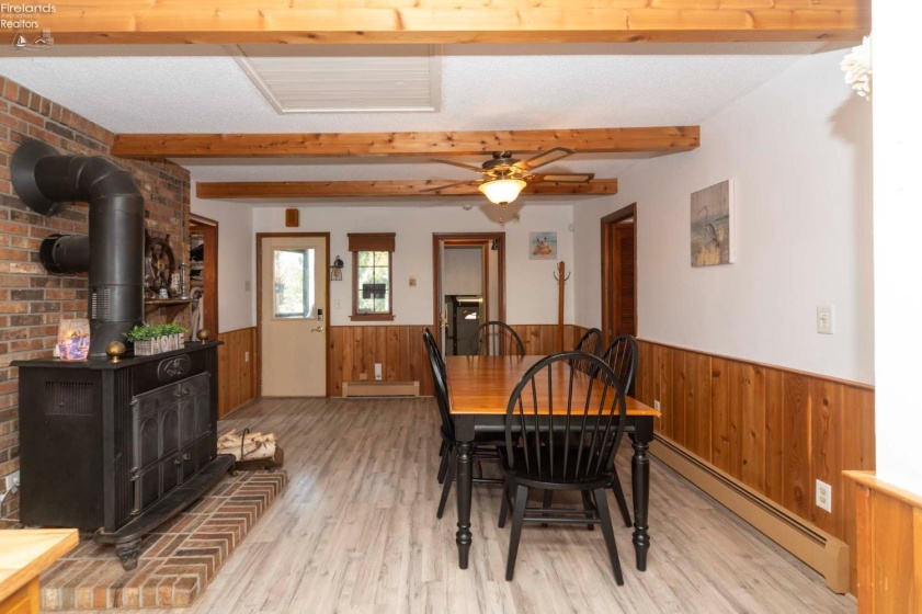 11103 Dyke Rd., Curtice, 43412, 3 Bedrooms Bedrooms, ,2 BathroomsBathrooms,Residential,For Sale,Dyke Rd.,20252900