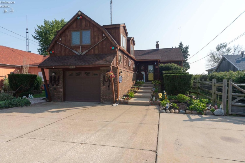 11103 Dyke Rd., Curtice, 43412, 3 Bedrooms Bedrooms, ,2 BathroomsBathrooms,Residential,For Sale,Dyke Rd.,20252900