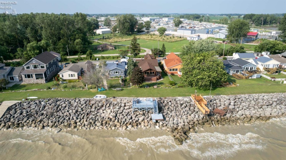 11103 Dyke Rd., Curtice, 43412, 3 Bedrooms Bedrooms, ,2 BathroomsBathrooms,Residential,For Sale,Dyke Rd.,20252900