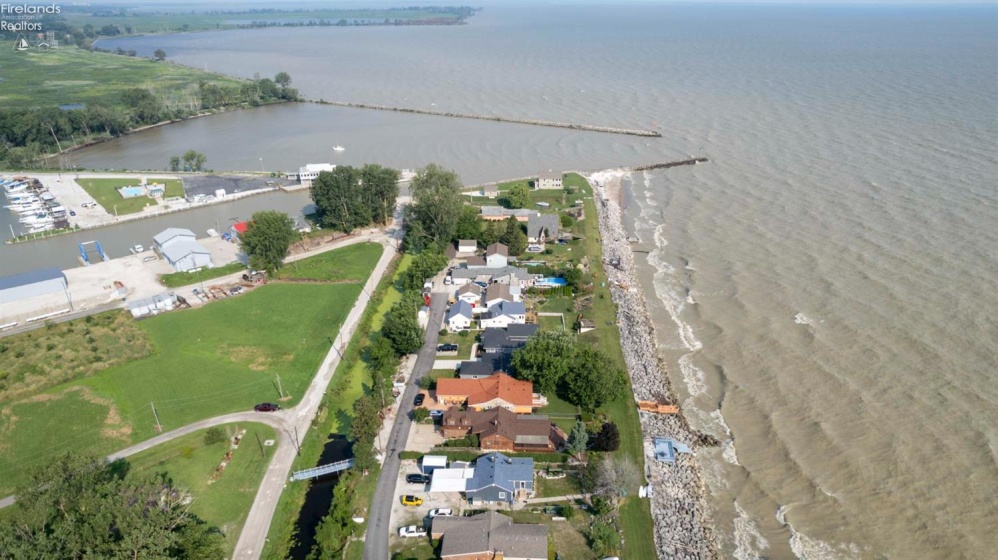 11103 Dyke Rd., Curtice, 43412, 3 Bedrooms Bedrooms, ,2 BathroomsBathrooms,Residential,For Sale,Dyke Rd.,20252900