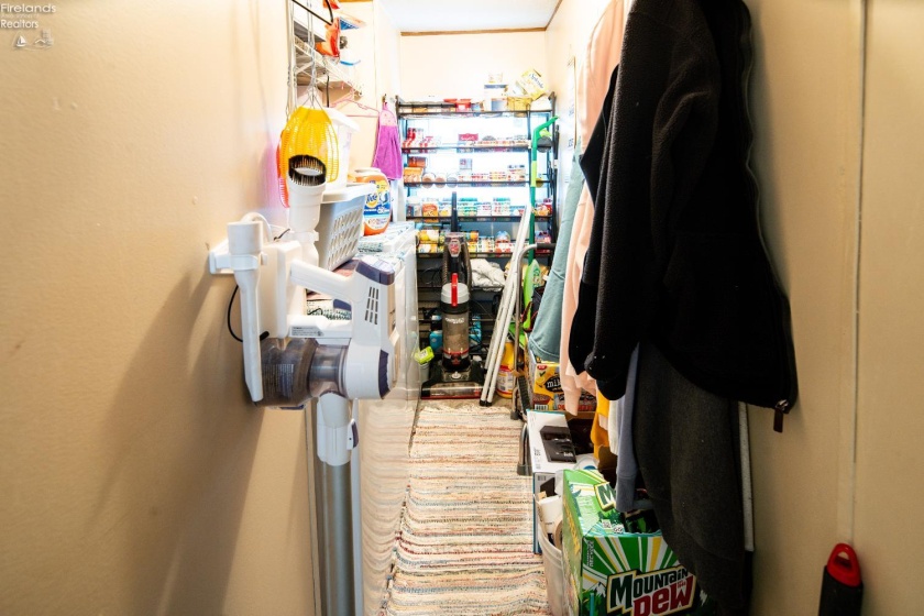 199 Morningside Drive, Port Clinton, 43452, 3 Bedrooms Bedrooms, ,2 BathroomsBathrooms,Residential,For Sale,Morningside,20254219