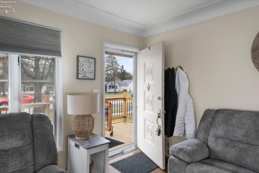 429 5th, Perrysburg, 43551, 2 Bedrooms Bedrooms, ,1 BathroomBathrooms,Residential,For Sale,5th,20254414