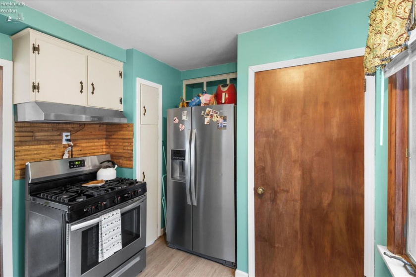 429 5th, Perrysburg, 43551, 2 Bedrooms Bedrooms, ,1 BathroomBathrooms,Residential,For Sale,5th,20254414