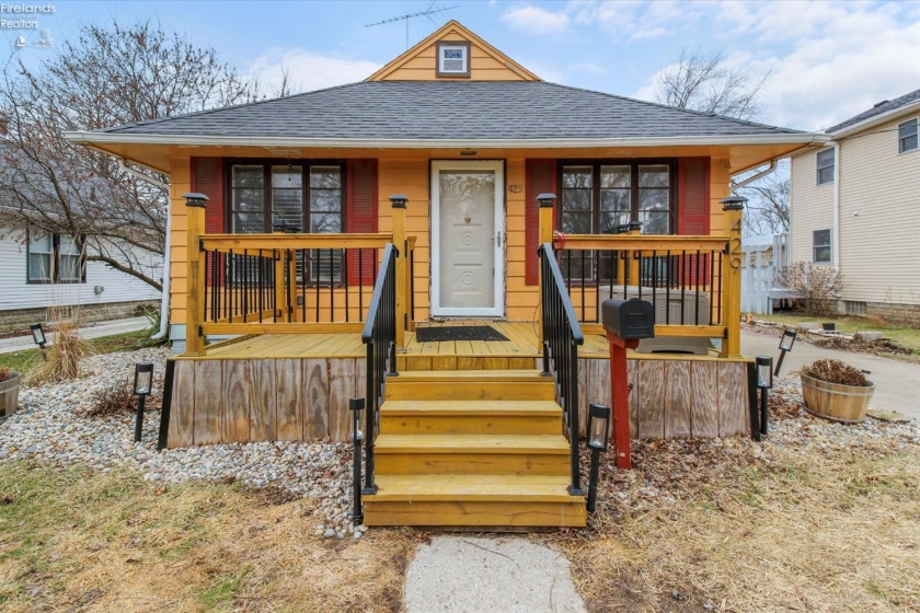 429 5th, Perrysburg, 43551, 2 Bedrooms Bedrooms, ,1 BathroomBathrooms,Residential,For Sale,5th,20254414