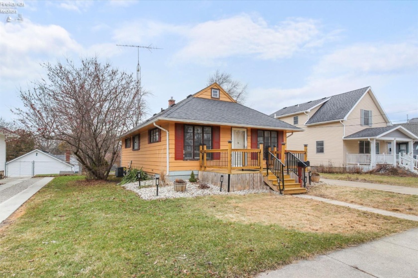 429 5th, Perrysburg, 43551, 2 Bedrooms Bedrooms, ,1 BathroomBathrooms,Residential,For Sale,5th,20254414