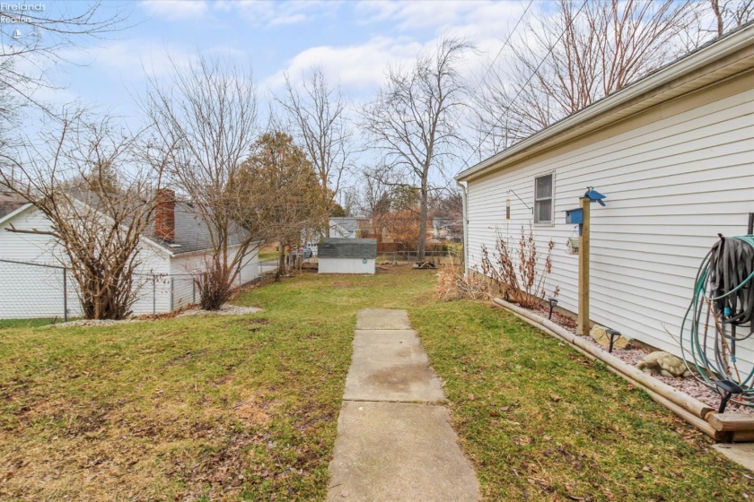 429 5th, Perrysburg, 43551, 2 Bedrooms Bedrooms, ,1 BathroomBathrooms,Residential,For Sale,5th,20254414