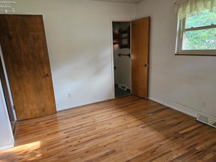 948 joliet, Maumee, 43537, 4 Bedrooms Bedrooms, ,2 BathroomsBathrooms,Residential,For Sale,joliet,20252775