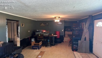 3652 Harbor Road, Port Clinton, 43452, 3 Bedrooms Bedrooms, ,2 BathroomsBathrooms,Residential,For Sale,Harbor,20254131