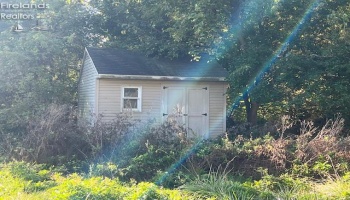 3652 Harbor Road, Port Clinton, 43452, 3 Bedrooms Bedrooms, ,2 BathroomsBathrooms,Residential,For Sale,Harbor,20254131