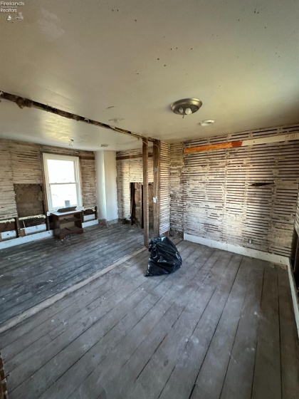 4504 State Route 53, Fremont, 43420, 5 Bedrooms Bedrooms, ,2 BathroomsBathrooms,Residential,For Sale,State Route 53,20254560