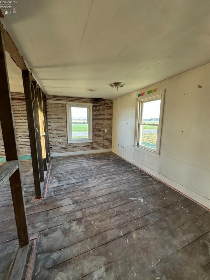 4504 State Route 53, Fremont, 43420, 5 Bedrooms Bedrooms, ,2 BathroomsBathrooms,Residential,For Sale,State Route 53,20254560