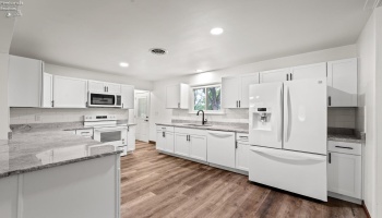 7311 Freeman Lane, Huron, 44839, 2 Bedrooms Bedrooms, ,2 BathroomsBathrooms,Residential,For Sale,Freeman,20253692