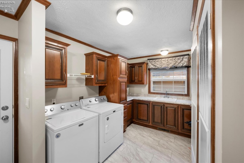 9213 Northshore Boulevard, Marblehead, 43440, 3 Bedrooms Bedrooms, ,2 BathroomsBathrooms,Residential,For Sale,Northshore,20254562