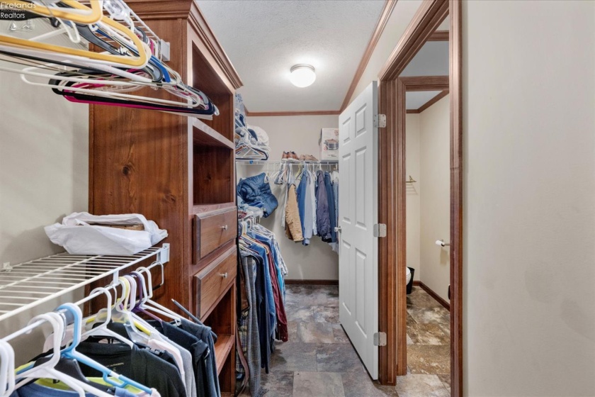 9213 Northshore Boulevard, Marblehead, 43440, 3 Bedrooms Bedrooms, ,2 BathroomsBathrooms,Residential,For Sale,Northshore,20254562