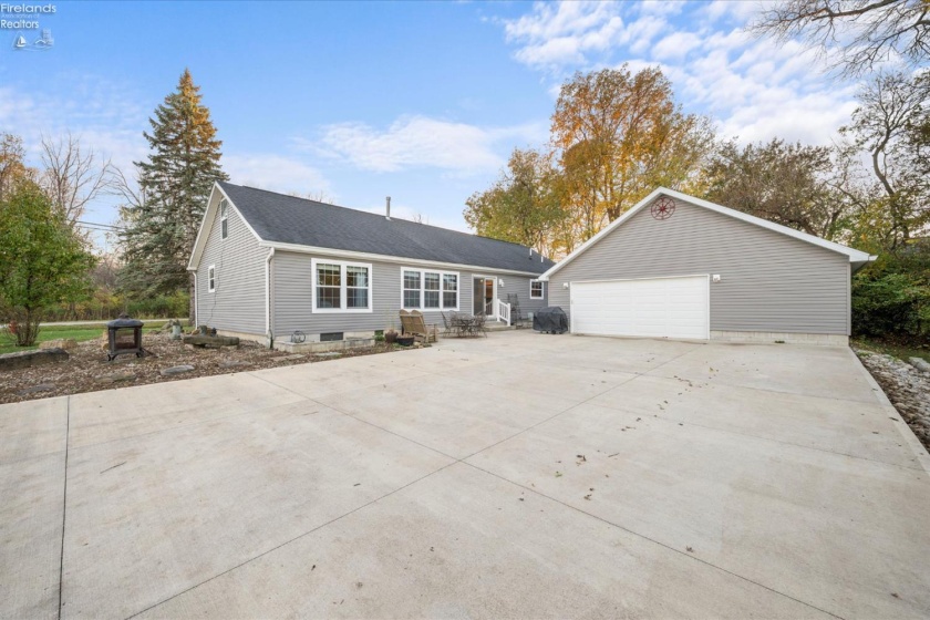 9213 Northshore Boulevard, Marblehead, 43440, 3 Bedrooms Bedrooms, ,2 BathroomsBathrooms,Residential,For Sale,Northshore,20254562