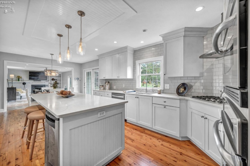 1003 Cove Circle, Huron, 44839, 5 Bedrooms Bedrooms, ,5 BathroomsBathrooms,Residential,For Sale,Cove,20254280