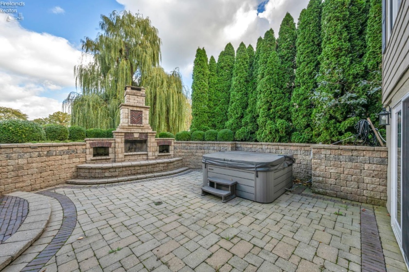 1003 Cove Circle, Huron, 44839, 5 Bedrooms Bedrooms, ,5 BathroomsBathrooms,Residential,For Sale,Cove,20254280