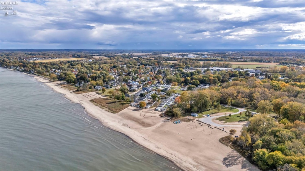 1003 Cove Circle, Huron, 44839, 5 Bedrooms Bedrooms, ,5 BathroomsBathrooms,Residential,For Sale,Cove,20254280