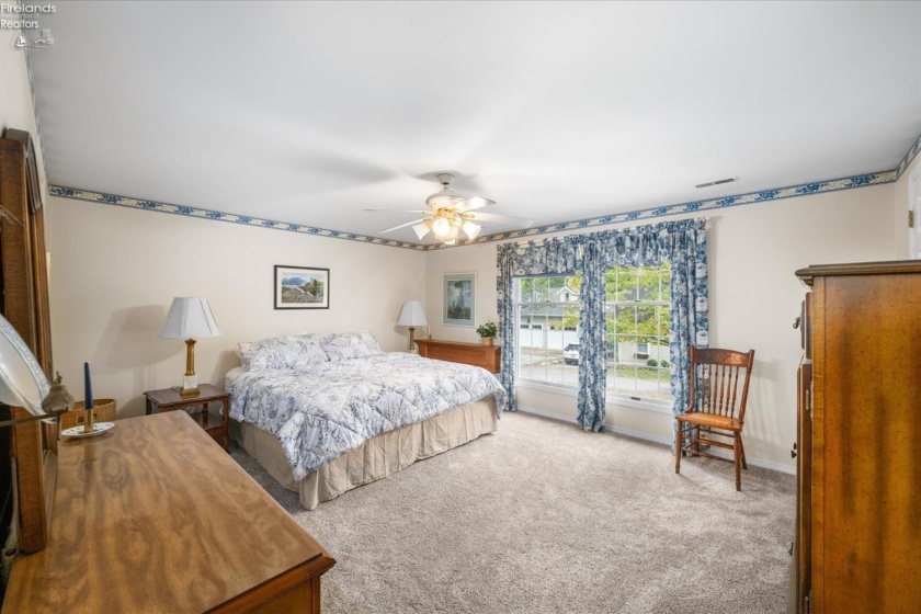 212 Seventh Street, Lakeside, 43440, 5 Bedrooms Bedrooms, ,5 BathroomsBathrooms,Residential,For Sale,Seventh,20254064