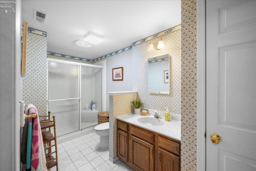 212 Seventh Street, Lakeside, 43440, 5 Bedrooms Bedrooms, ,5 BathroomsBathrooms,Residential,For Sale,Seventh,20254064