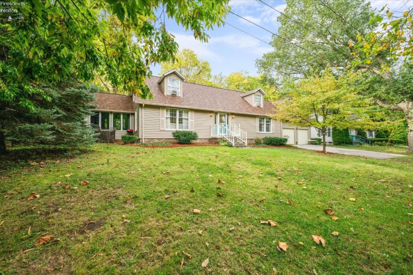 212 Seventh Street, Lakeside, 43440, 5 Bedrooms Bedrooms, ,5 BathroomsBathrooms,Residential,For Sale,Seventh,20254064