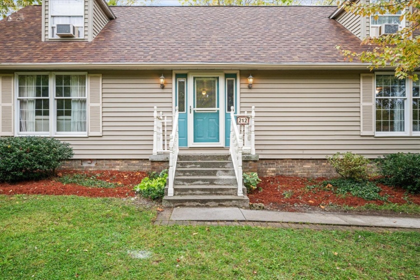 212 Seventh Street, Lakeside, 43440, 5 Bedrooms Bedrooms, ,5 BathroomsBathrooms,Residential,For Sale,Seventh,20254064