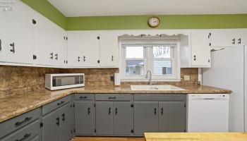 608 West Street, Carey, 43316, 2 Bedrooms Bedrooms, ,1 BathroomBathrooms,Residential,For Sale,West,20254571 608 West Street, Carey, 43316, 2 Bedrooms Bedrooms, ,1 BathroomBathrooms,Residential,For Sale,West,20254571