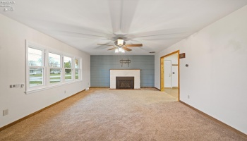 608 West Street, Carey, 43316, 2 Bedrooms Bedrooms, ,1 BathroomBathrooms,Residential,For Sale,West,20254571 608 West Street, Carey, 43316, 2 Bedrooms Bedrooms, ,1 BathroomBathrooms,Residential,For Sale,West,20254571