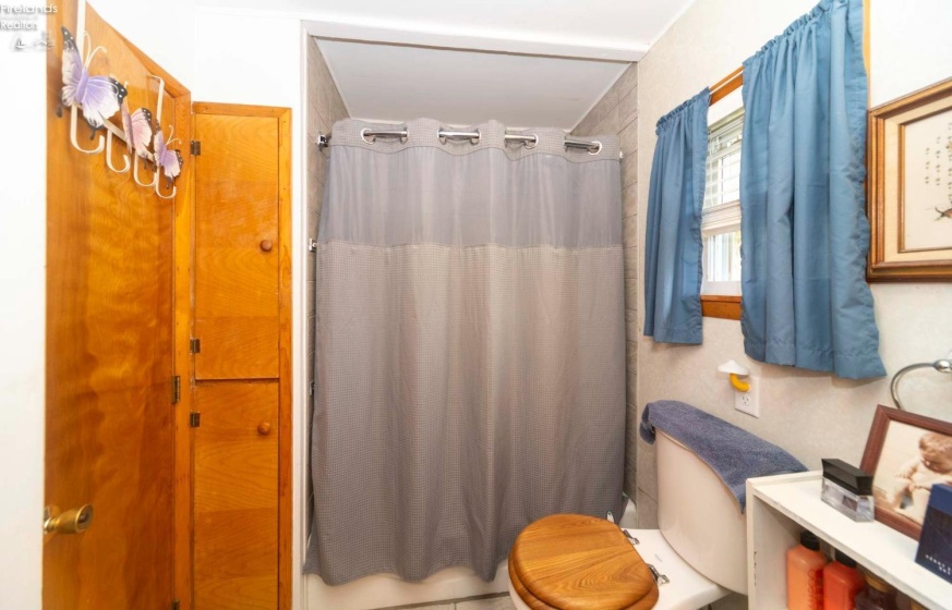 2524 Campbell Street, Sandusky, 44870, 2 Bedrooms Bedrooms, ,2 BathroomsBathrooms,Residential,For Sale,Campbell,20254578