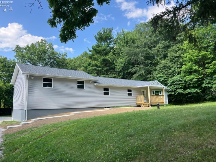 255 County Road 6, Tiffin, 44883, 3 Bedrooms Bedrooms, ,2 BathroomsBathrooms,Residential,For Sale,County Road 6,20252662