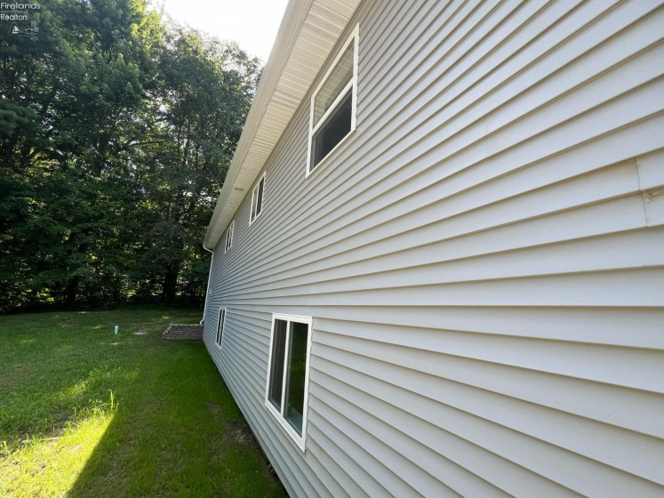 255 County Road 6, Tiffin, 44883, 3 Bedrooms Bedrooms, ,2 BathroomsBathrooms,Residential,For Sale,County Road 6,20252662