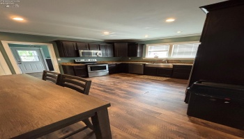 295 Circular Street, Tiffin, 44883, 3 Bedrooms Bedrooms, ,1 BathroomBathrooms,Residential,For Sale,Circular,20252888 295 Circular Street, Tiffin, 44883, 3 Bedrooms Bedrooms, ,1 BathroomBathrooms,Residential,For Sale,Circular,20252888