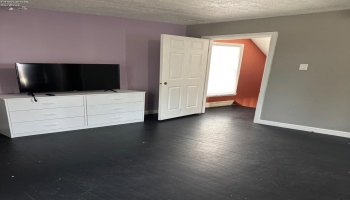 295 Circular Street, Tiffin, 44883, 3 Bedrooms Bedrooms, ,1 BathroomBathrooms,Residential,For Sale,Circular,20252888 295 Circular Street, Tiffin, 44883, 3 Bedrooms Bedrooms, ,1 BathroomBathrooms,Residential,For Sale,Circular,20252888