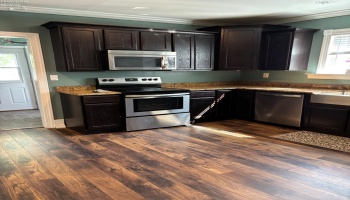 295 Circular Street, Tiffin, 44883, 3 Bedrooms Bedrooms, ,1 BathroomBathrooms,Residential,For Sale,Circular,20252888 295 Circular Street, Tiffin, 44883, 3 Bedrooms Bedrooms, ,1 BathroomBathrooms,Residential,For Sale,Circular,20252888