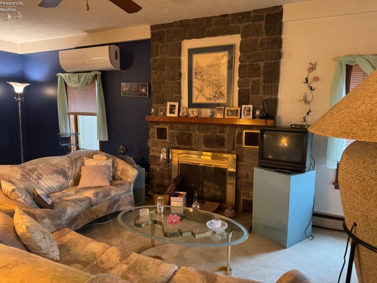 913 Rymers Road, Port Clinton, 43452, 2 Bedrooms Bedrooms, ,2 BathroomsBathrooms,Residential,For Sale,Rymers,20254559