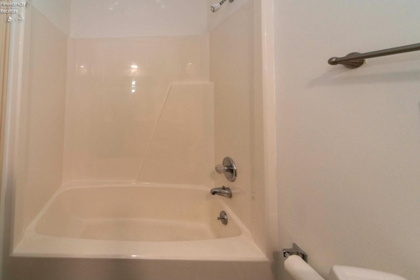 5 Patrician Drive, Norwalk, 44857, 2 Bedrooms Bedrooms, ,2 BathroomsBathrooms,Residential,For Sale,Patrician Drive,20254573