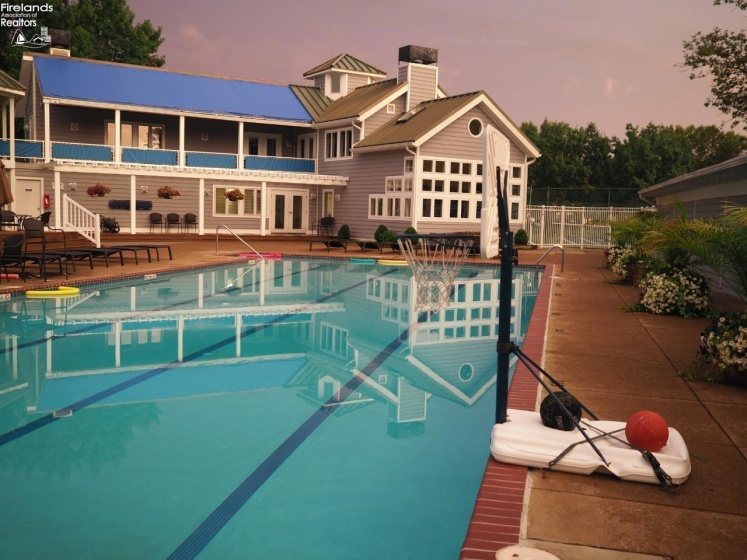 49 Marina Point Drive, Sandusky, 44870, 1 Bedroom Bedrooms, ,1 BathroomBathrooms,Residential,For Sale,Marina Point,20254577