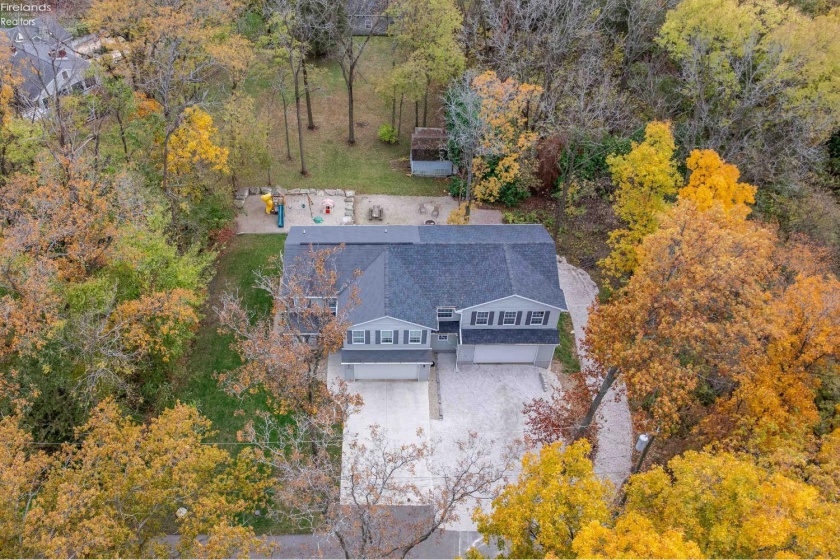 3610 Highland Drive, Port Clinton, 43452, 3 Bedrooms Bedrooms, ,3 BathroomsBathrooms,Residential,For Sale,Highland,20254426