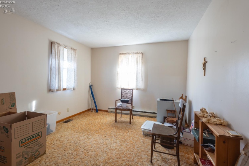 183 Sheffield Street, Bellevue, 44811, 5 Bedrooms Bedrooms, ,2 BathroomsBathrooms,Residential,For Sale,Sheffield,20254570