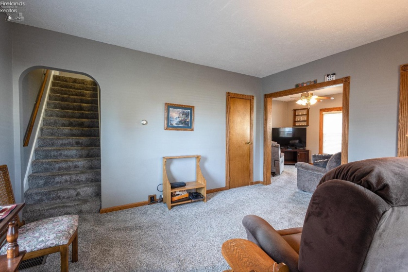 183 Sheffield Street, Bellevue, 44811, 5 Bedrooms Bedrooms, ,2 BathroomsBathrooms,Residential,For Sale,Sheffield,20254570