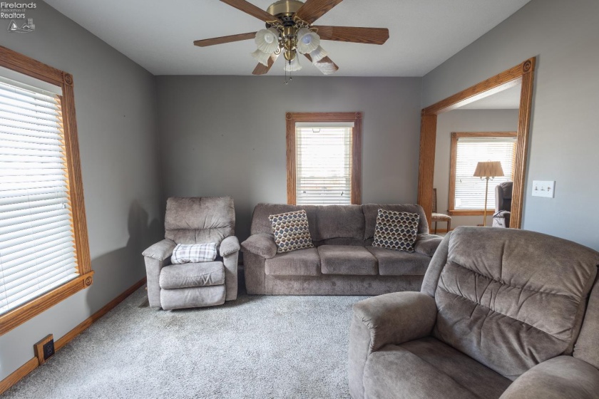 183 Sheffield Street, Bellevue, 44811, 5 Bedrooms Bedrooms, ,2 BathroomsBathrooms,Residential,For Sale,Sheffield,20254570