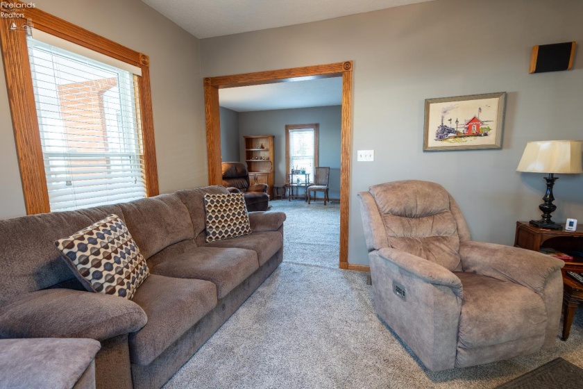 183 Sheffield Street, Bellevue, 44811, 5 Bedrooms Bedrooms, ,2 BathroomsBathrooms,Residential,For Sale,Sheffield,20254570