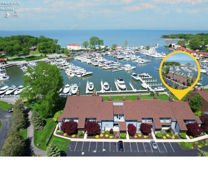 3110 Marina View Drive, Port Clinton, 43452, 3 Bedrooms Bedrooms, ,2 BathroomsBathrooms,Residential,For Sale,Marina View,20254599