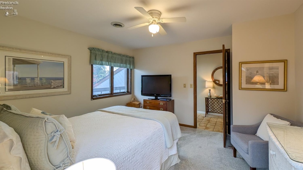 3110 Marina View Drive, Port Clinton, 43452, 3 Bedrooms Bedrooms, ,2 BathroomsBathrooms,Residential,For Sale,Marina View,20254599