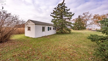 360 Bridge Road, Marblehead, 43440, 4 Bedrooms Bedrooms, ,2 BathroomsBathrooms,Residential,For Sale,Bridge,20254591