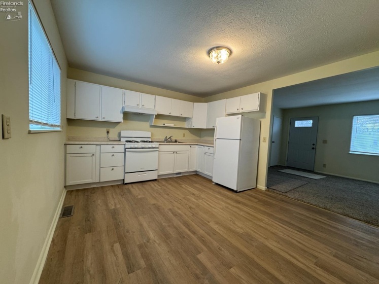 2023 Forest Drive, Sandusky, 44870, 3 Bedrooms Bedrooms, ,1 BathroomBathrooms,Residential,For Sale,Forest,20254610