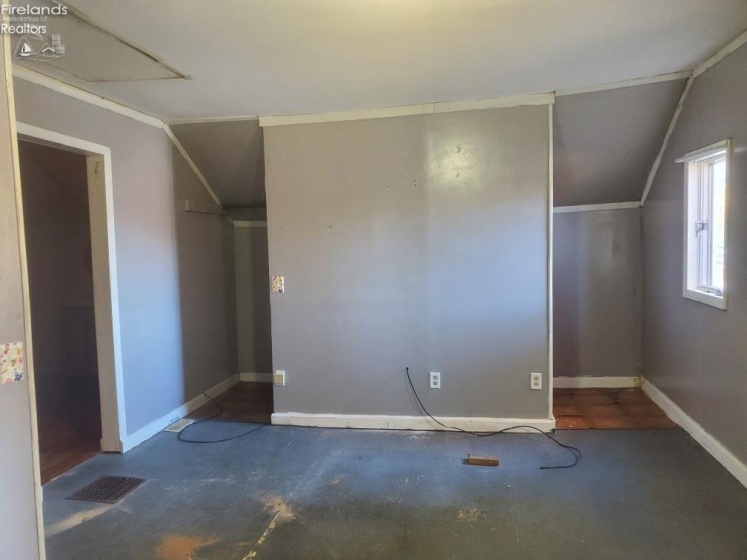 537 Third, Elyria, 44035, 3 Bedrooms Bedrooms, ,2 BathroomsBathrooms,Residential,For Sale,Third,20254432