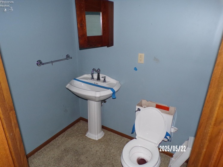 408 Main Street, Bellevue, 44811, 6 Bedrooms Bedrooms, ,7 BathroomsBathrooms,Residential,For Sale,Main,20253382