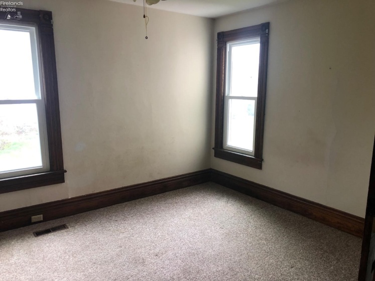 15 Washington Street, Norwalk, 44857, 5 Bedrooms Bedrooms, ,2 BathroomsBathrooms,Residential,For Sale,Washington,20251257