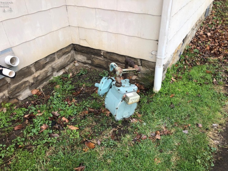 15 Washington Street, Norwalk, 44857, 5 Bedrooms Bedrooms, ,2 BathroomsBathrooms,Residential,For Sale,Washington,20251257